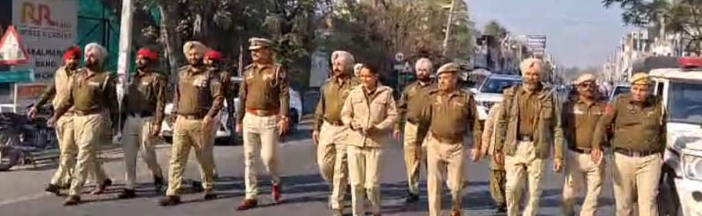 Mahilpur Police conducted a flag march in view of security arrangements in view of the Zila Parishad and Sammit elections